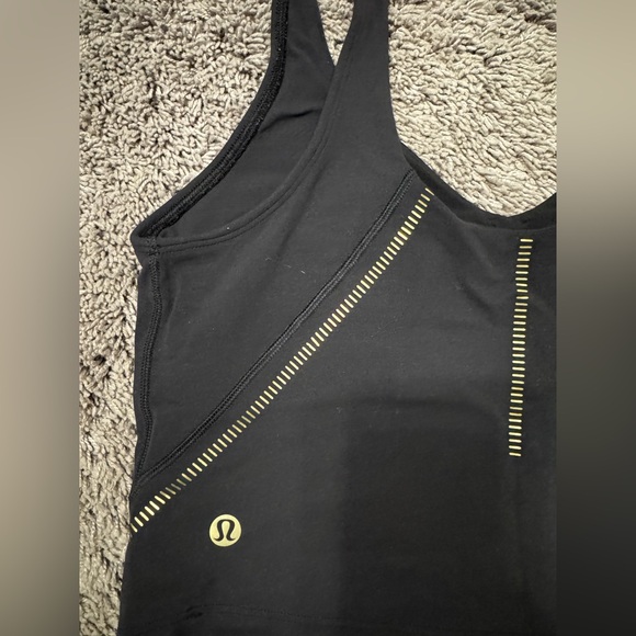 Lululemon Tank - Picture 3 of 4
